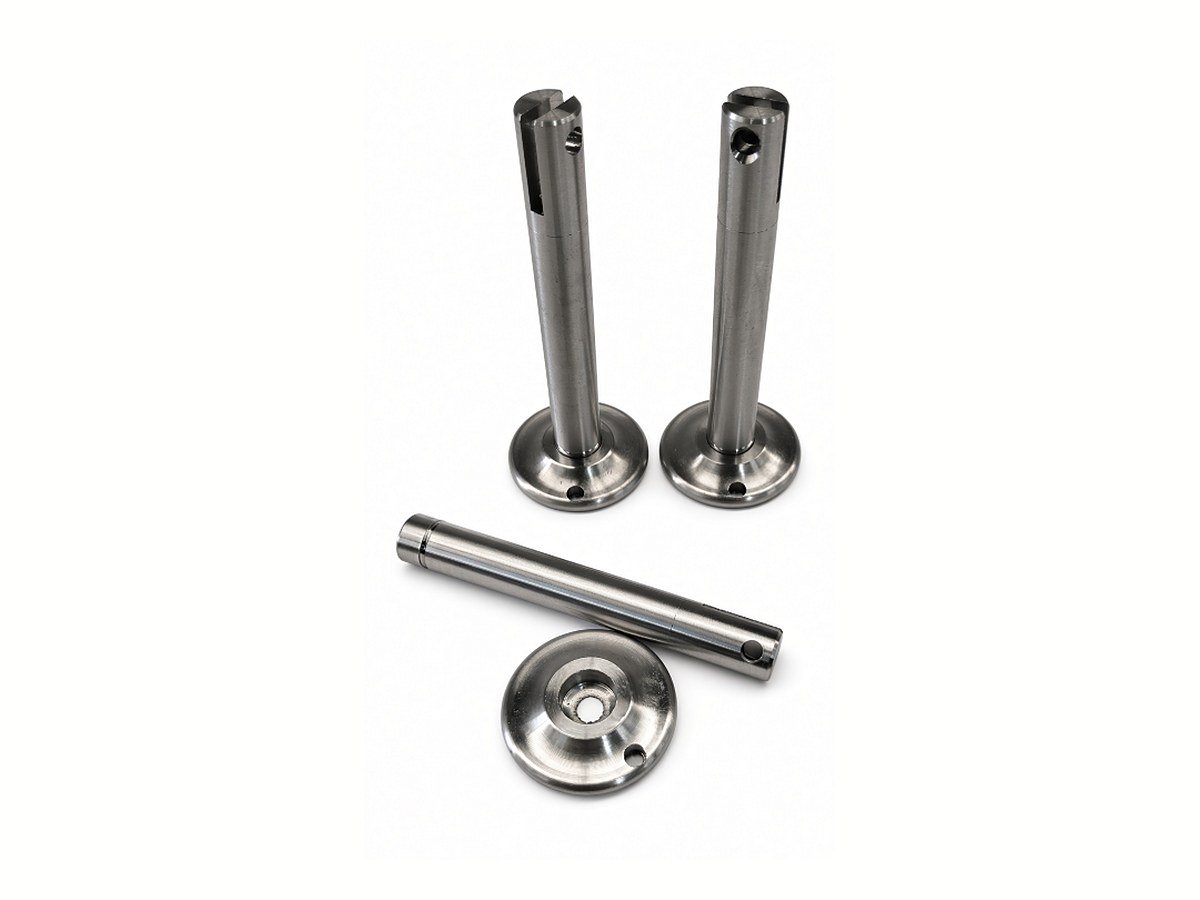 Slotted flange pins, cross-drilled, with retaining caps